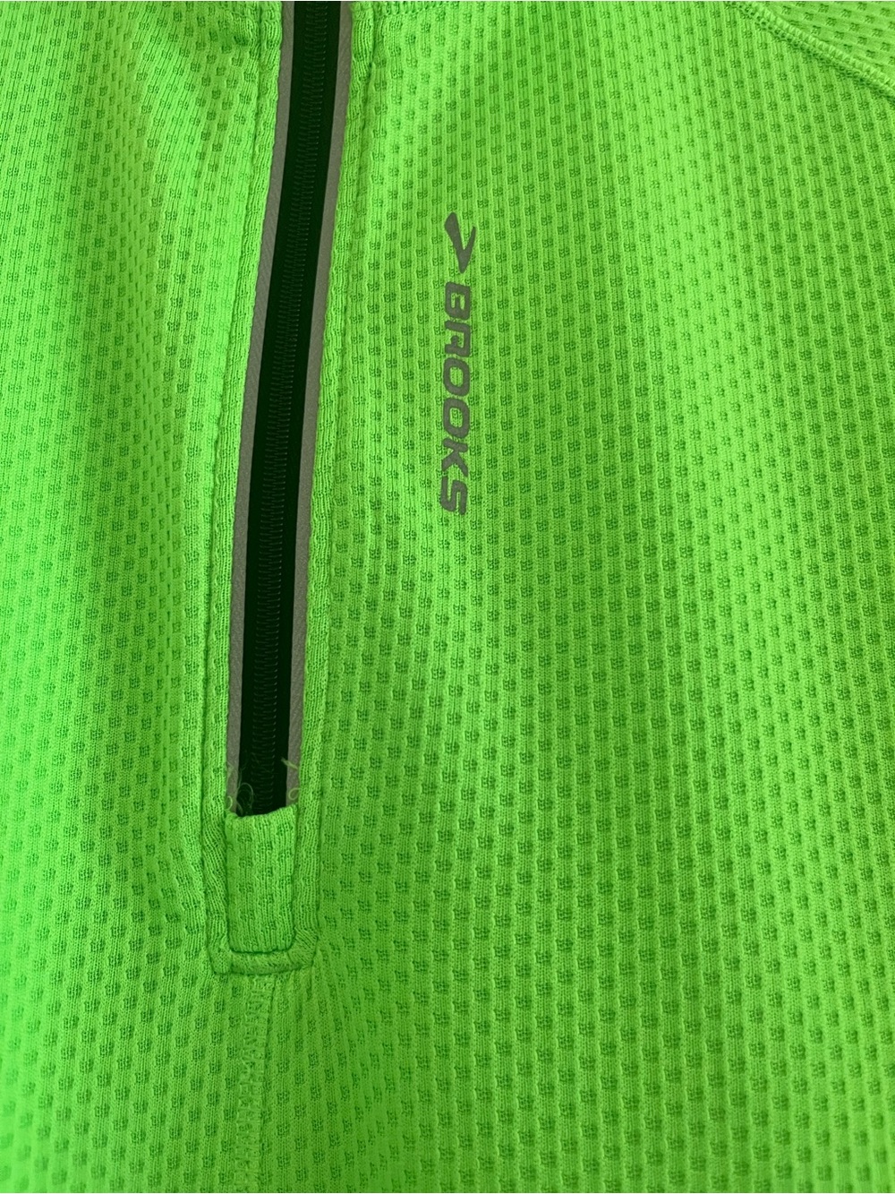 Brooks Women's Bright Green Performance Running Jacket - Picture 3 of 4